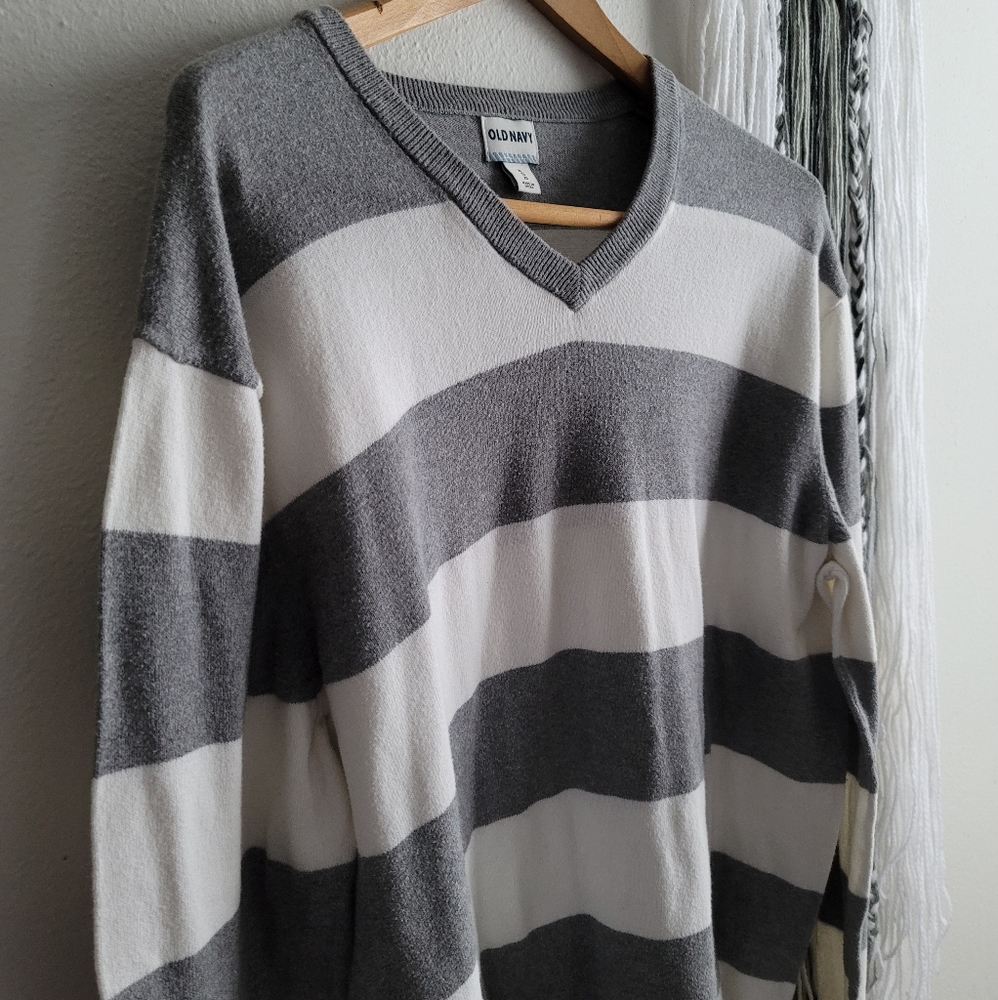 Old Navy Sweater